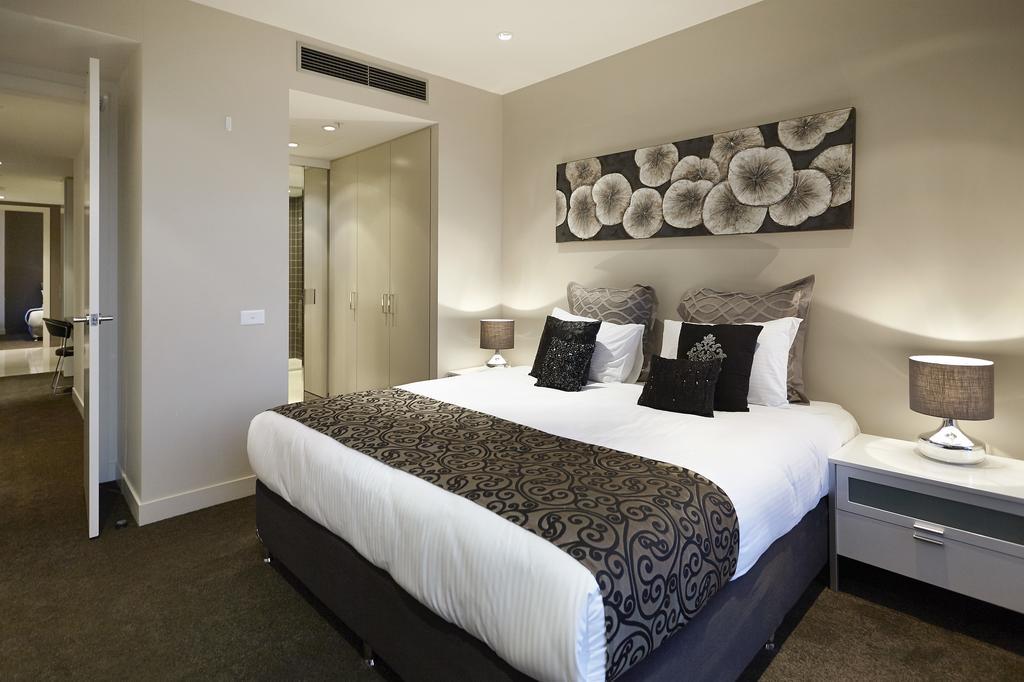 Melbourne Luxury Collection Apartment Exterior photo