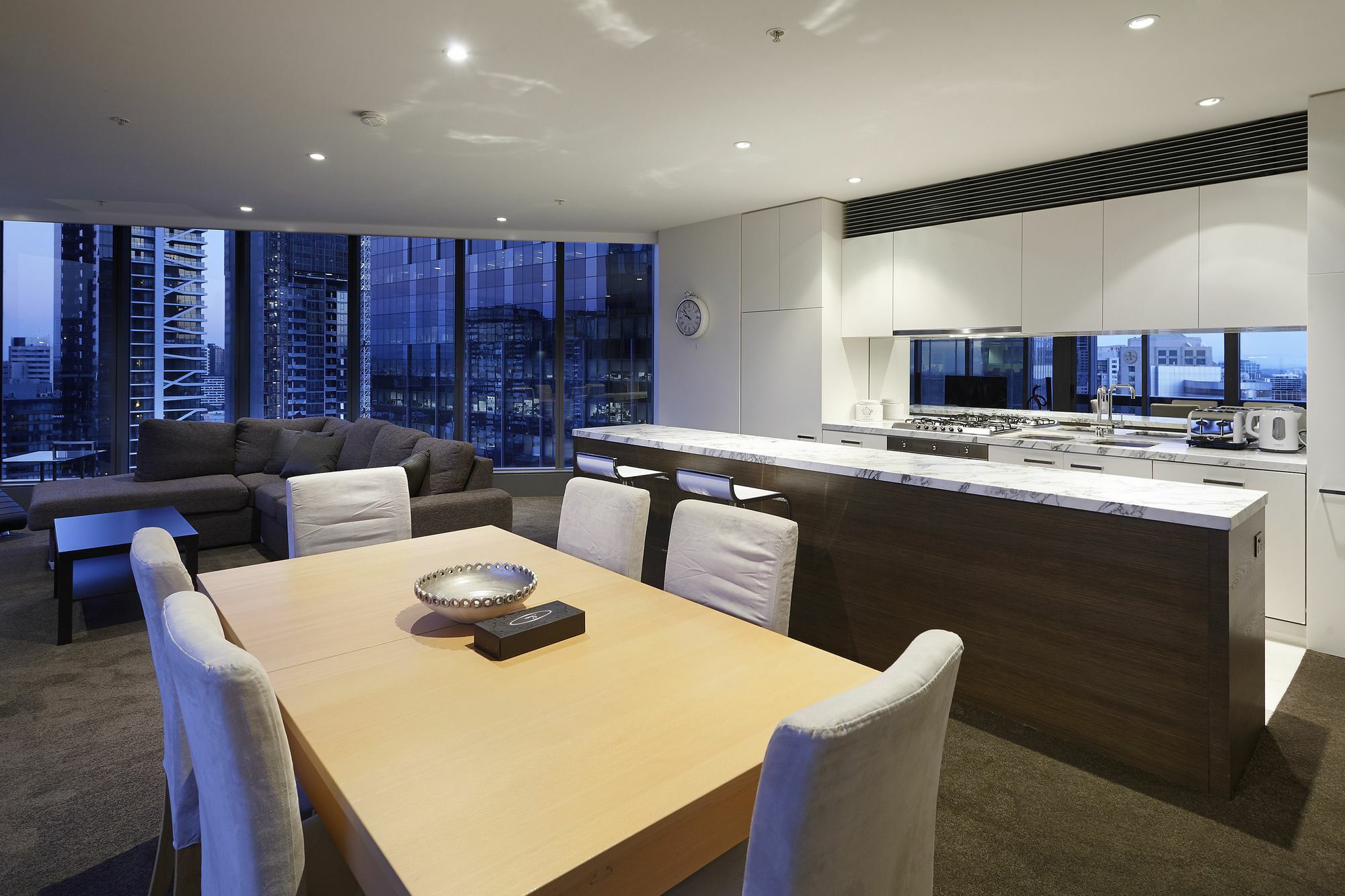 Melbourne Luxury Collection Apartment Exterior photo